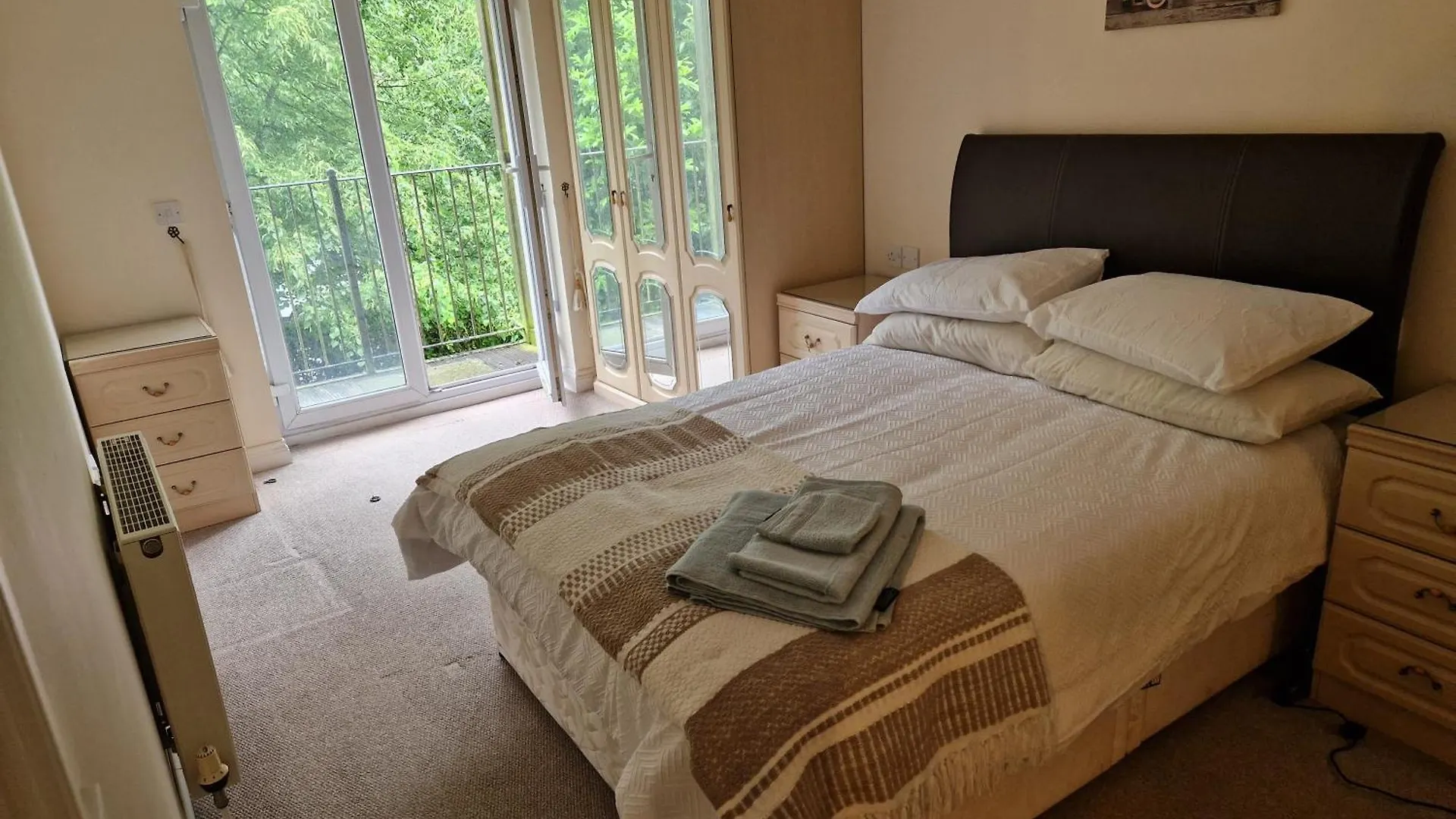 Charming 2-Bed Apartment In Central Southampton